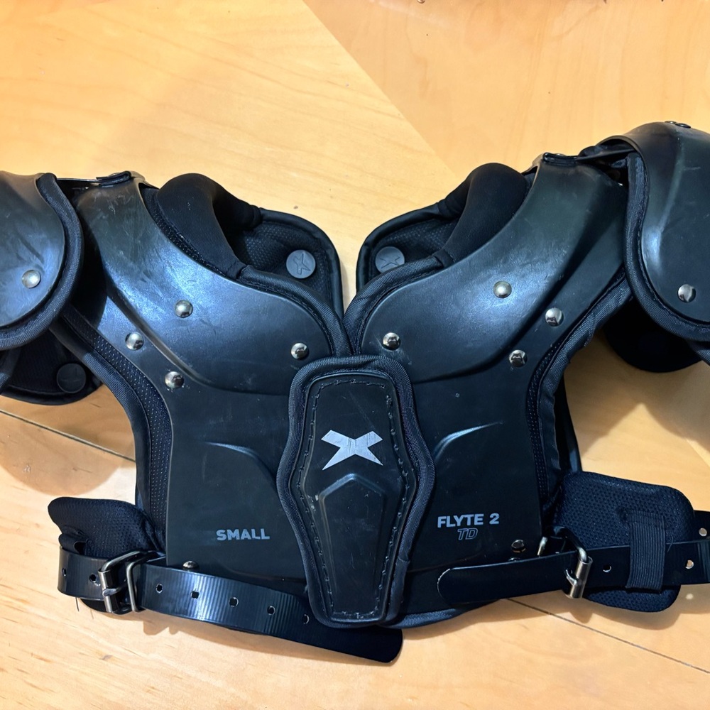 Kids Shoulder Pads - Black